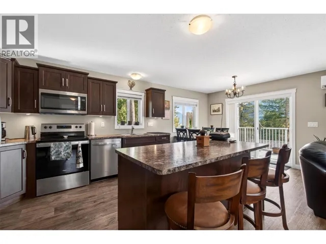 6841 46 Street NE, Salmon Arm, British Columbia V0E1K0