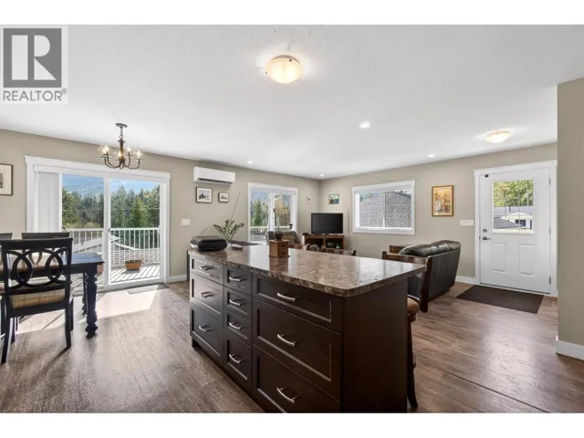 6841 46 Street NE, Salmon Arm, British Columbia V0E1K0