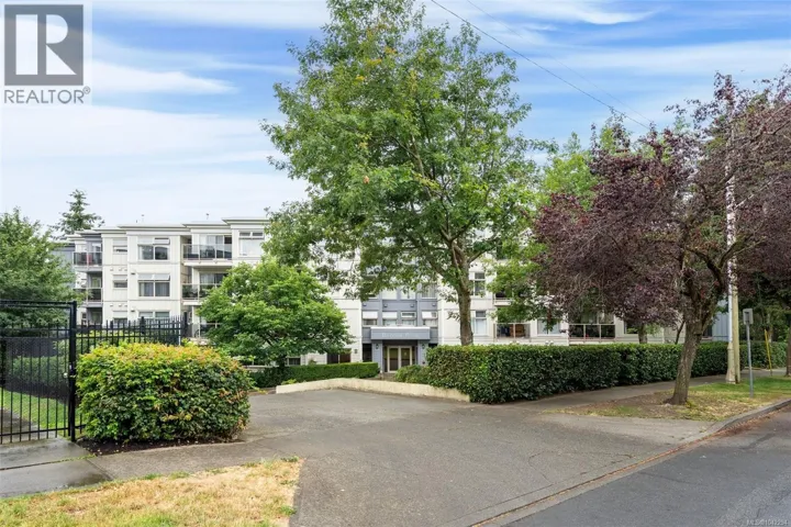 107 535 Manchester Rd, Victoria, British Columbia V8T5J1