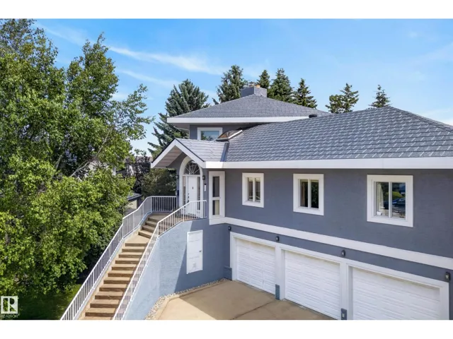 17 HIGH RIDGE CR, Sherwood Park, Alberta T8A5E7
