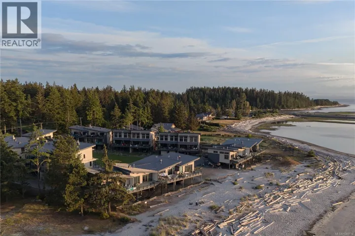 4 9022 Clarkson Ave, Black Creek, British Columbia V9J1B2