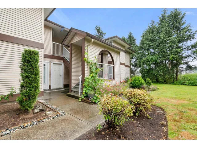 1006 1750 MCKENZIE ROAD, Abbotsford, British Columbia V2S3Z3