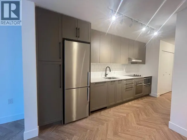2xx 9228 SLOPES MEWS, Burnaby, British Columbia V5A0E9