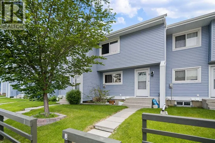 3, 195 Manora Place NE, Calgary, Alberta T2A5J8