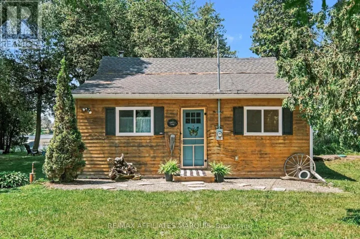 388 COTTAGE ROAD, Montague, Ontario K7A5B8