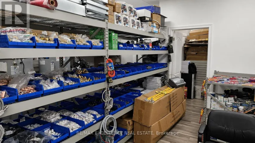 8 - 7040 TORBRAM ROAD, Mississauga (Northeast), Ontario L4T3Z4