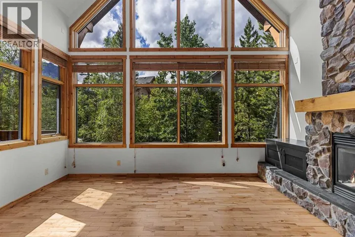 202, 75 Dyrgas Gate, Canmore, Alberta T1W0A6