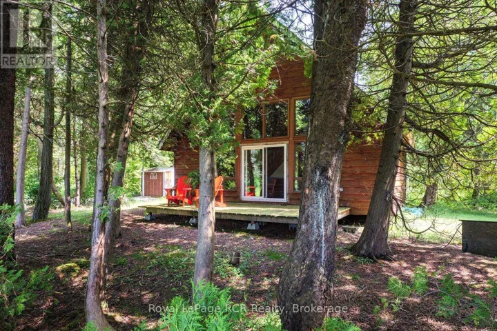 16 YOUNGS DRIVE, South Bruce Peninsula, Ontario N0H1X0