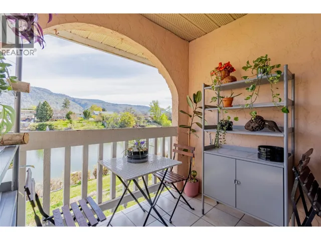 8029 VEDETTE Drive, Osoyoos, British Columbia V0H1V2
