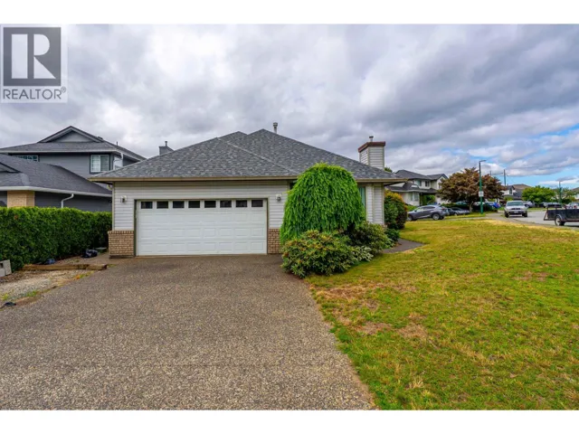 1372 OXFORD STREET, Coquitlam, British Columbia V3P1A2