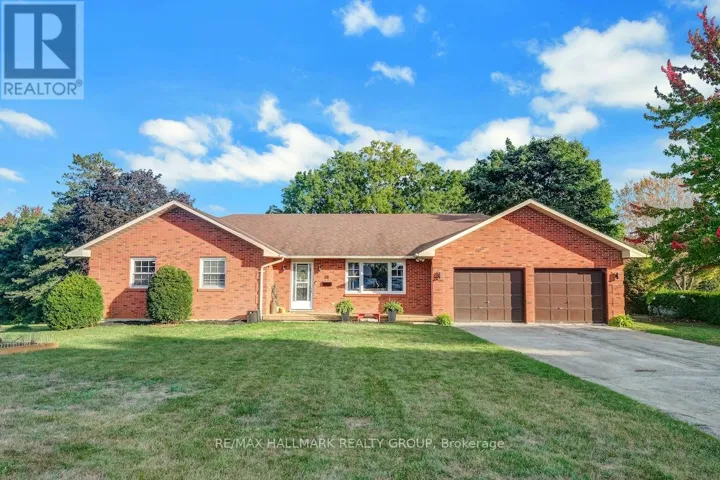 20 HILLTOP CRESCENT S, North Grenville, Ontario K0G1J0