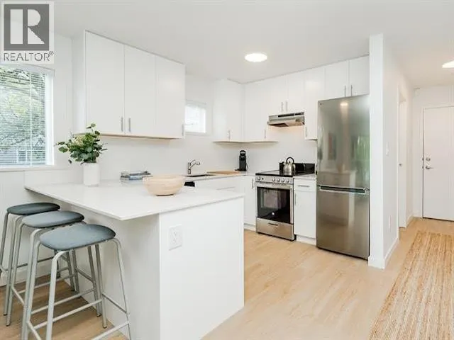304 8690 MONTCALM STREET, Vancouver, British Columbia V6P4P8