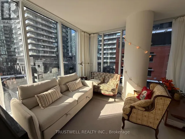 711 (MASTER BEDROOM) - 15 MERCER STREET, Toronto (Waterfront Communities), Ontario M5V0T8