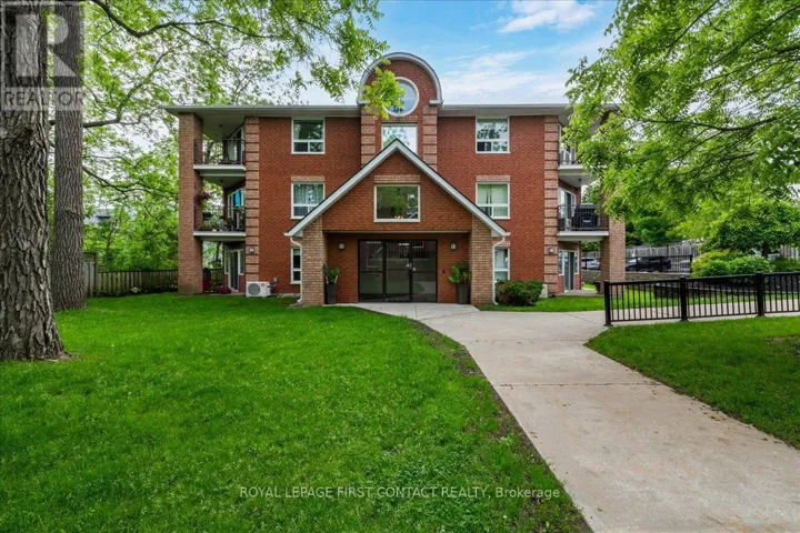 102 - 131 CLAPPERTON STREET, Barrie (Wellington), Ontario L4M3G3