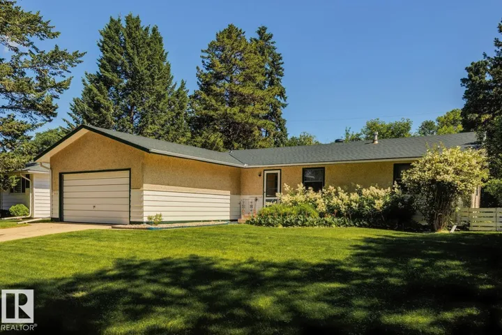 149 COTTONWOOD AV, Sherwood Park, Alberta T8A1X8