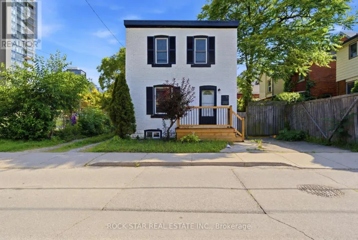 73 PETER STREET, Hamilton (Strathcona), Ontario L8R1T4