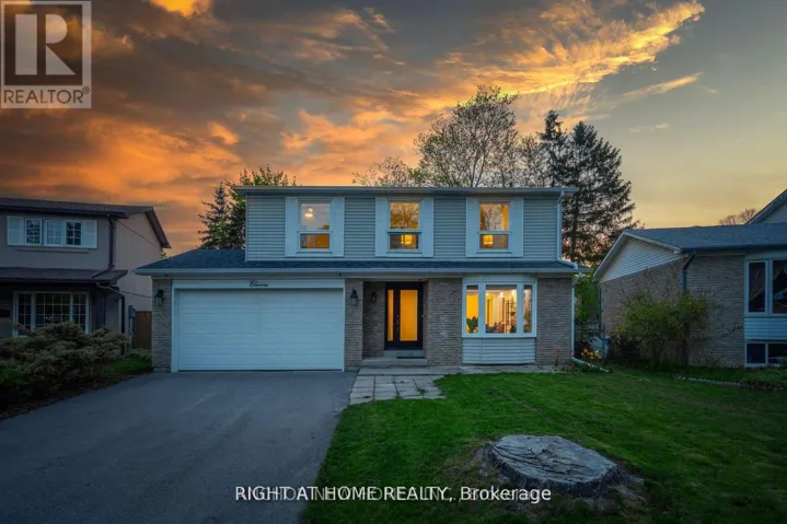 11 LAW CRESCENT, Richmond Hill (North Richvale), Ontario L4C5K7