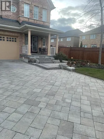 18 ALNWICK AVENUE, Caledon, Ontario L7C3P6