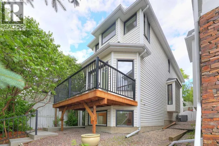1908 30 Avenue SW, Calgary, Alberta T2T1P9