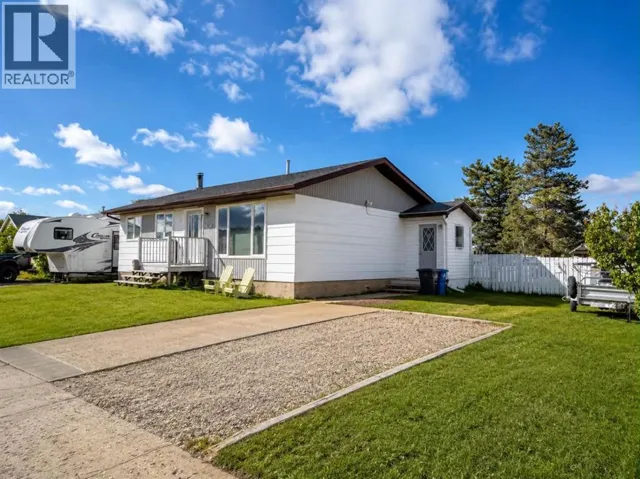 11307 Leonard Street, Grande Cache, Alberta T0E0Y0