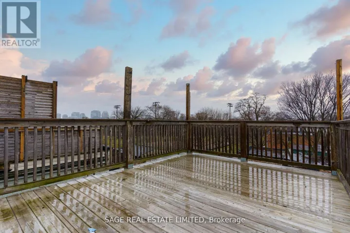 160 GORE VALE AVENUE, Toronto (Trinity-Bellwoods), Ontario M6J2R6
