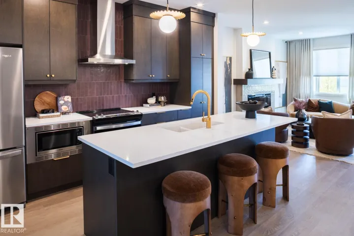 284 PATERSON LI SW, Edmonton, Alberta T6W5V2