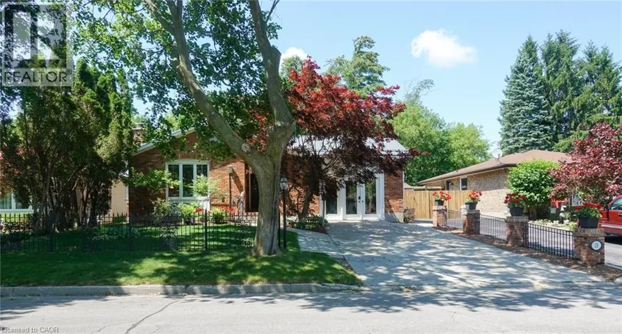 13 KELLY Avenue, Simcoe, Ontario N3Y4V6