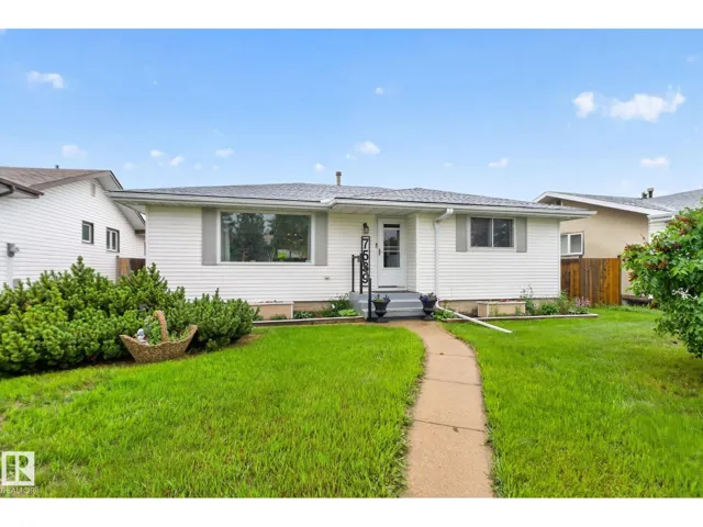 7539 149A AV NW, Edmonton, Alberta T5C2W8