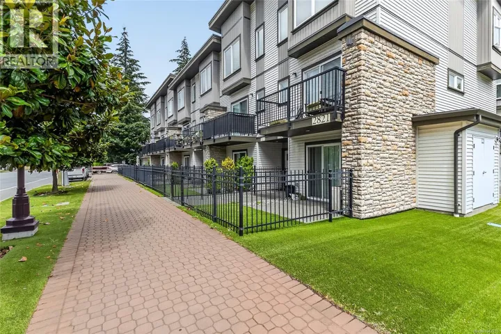105 2821 Jacklin Rd, Langford, British Columbia V9B3X8