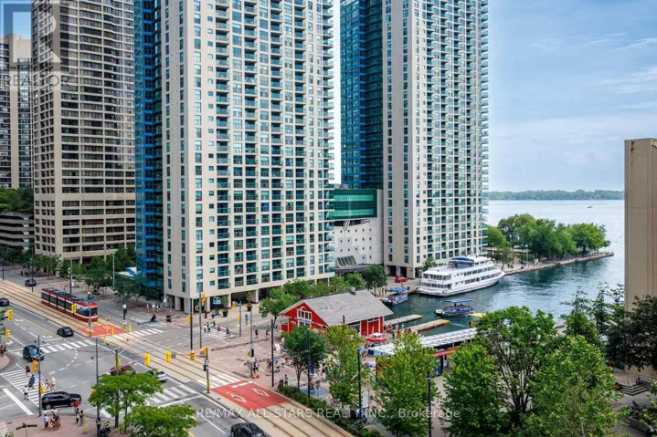 804 - 208 QUEENS QUAY W, Toronto (Waterfront Communities), Ontario M5J2Y5