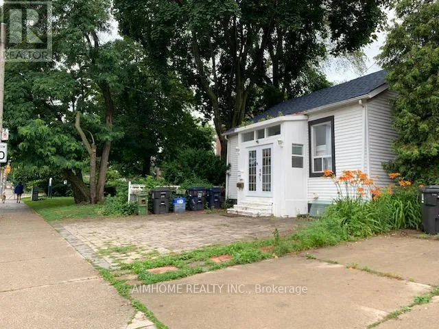 966 DUNDAS STREET E, Toronto (South Riverdale), Ontario M4M1R5