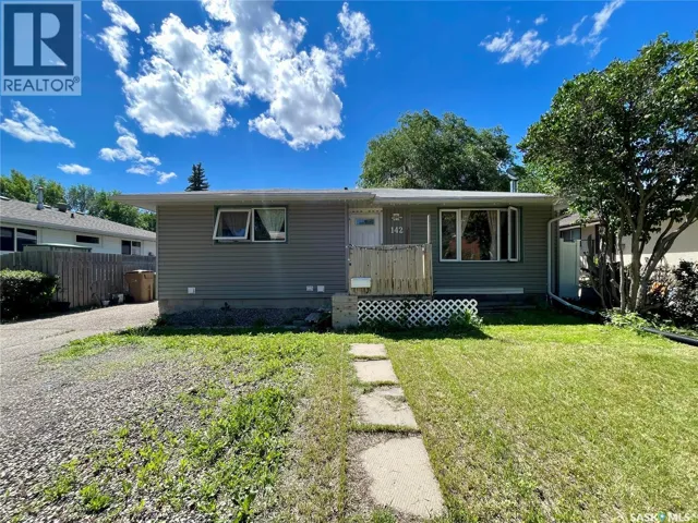 142 CANNON STREET, Regina, Saskatchewan S4N4E3