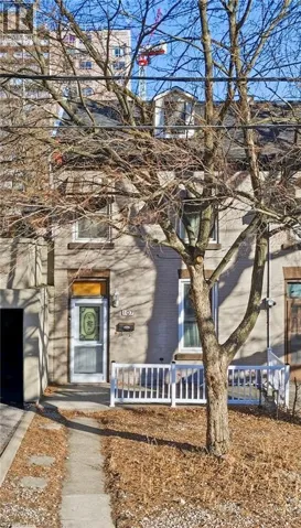 107 QUEEN Street S, Hamilton, Ontario L8P3R9
