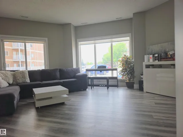 #104 4312 139 AV NW, Edmonton, Alberta T6T1E7