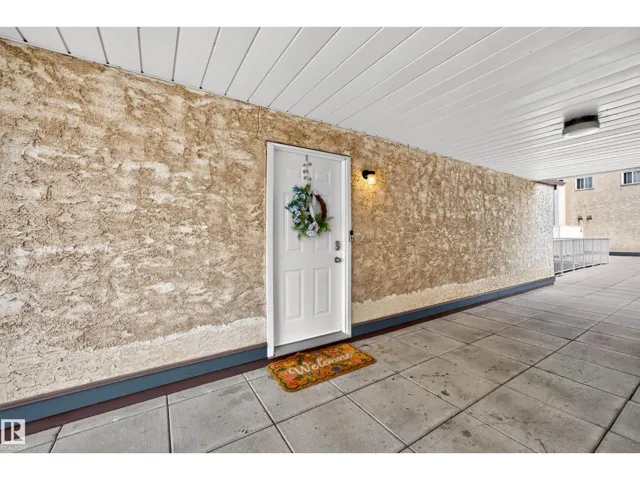 111 LANCASTER TC NW, Edmonton, Alberta T5X5S7