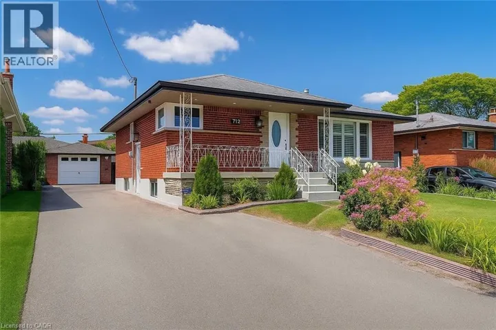 112 SUNRISE Drive Unit# Main, Hamilton, Ontario L8K4C3
