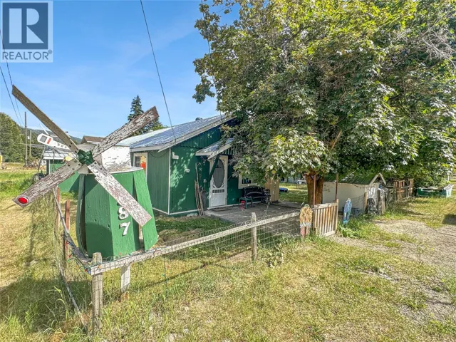 387 Parrish Avenue, Coalmont-Tulameen, British Columbia V0X1W0