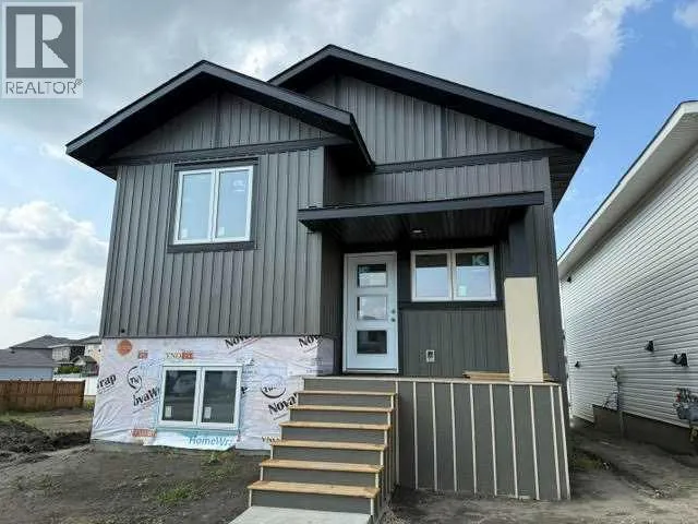 12 Memorial Parkway, Rural Red Deer County, Alberta T4E3B7