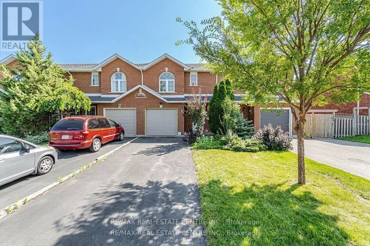 63 PINEWOODS DRIVE, Hamilton (Stoney Creek Mountain), Ontario L8J2T6