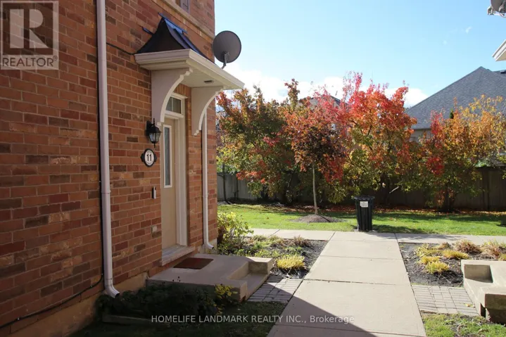 11 - 2614 DASHWOOD DRIVE, Oakville (WT West Oak Trails), Ontario L6M0K5