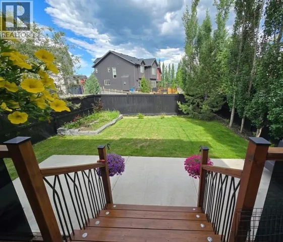 1011 Kings Heights Road SE, Airdrie, Alberta T4A0M5