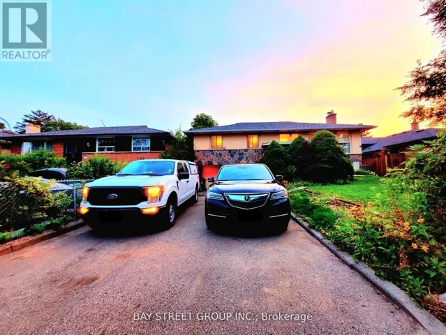 238 THE WEST MALL, Toronto (Markland Wood), Ontario M9C1C5