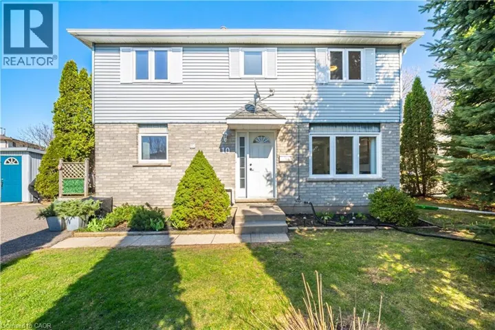 10 RISTAU Crescent, Kitchener, Ontario N2E3A8