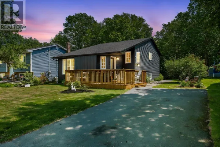 44 Tantling Crescent, Dartmouth, Nova Scotia B2W4Z6