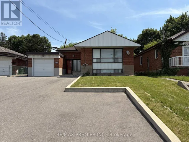 2979 WESTON ROAD, Toronto (Humberlea-Pelmo Park), Ontario M9M2T1
