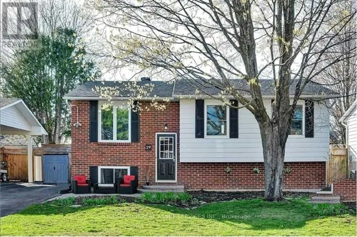 29 UXBRIDGE CRESCENT, Ottawa, Ontario K2L1P6