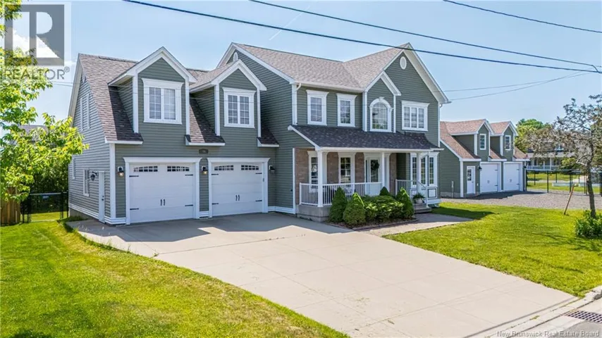 10 Emma Court, Fredericton, New Brunswick E3G0W2