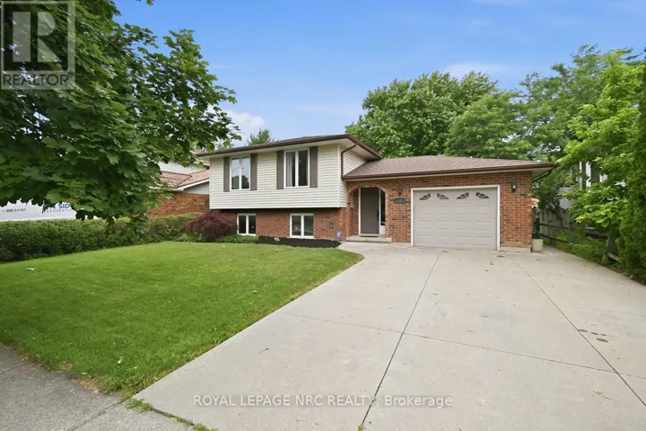 12 HARVEST OAK DRIVE, St. Catharines (Grapeview), Ontario L2S3H5