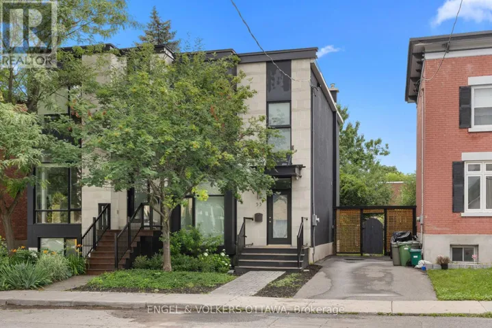 53 VAUGHAN STREET, Ottawa, Ontario K1M1W9