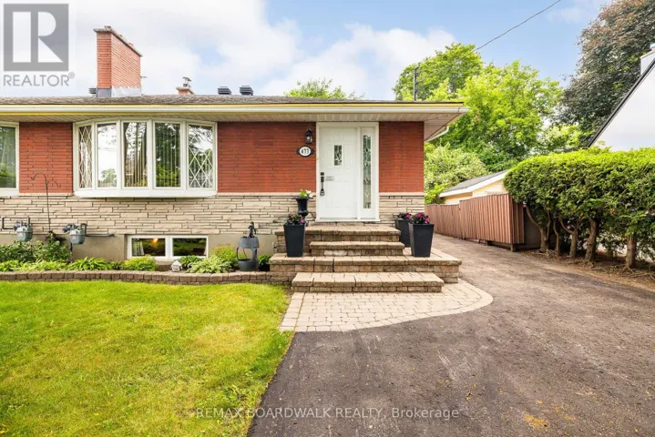 477 EDGEWORTH AVENUE, Ottawa, Ontario K2B5L2